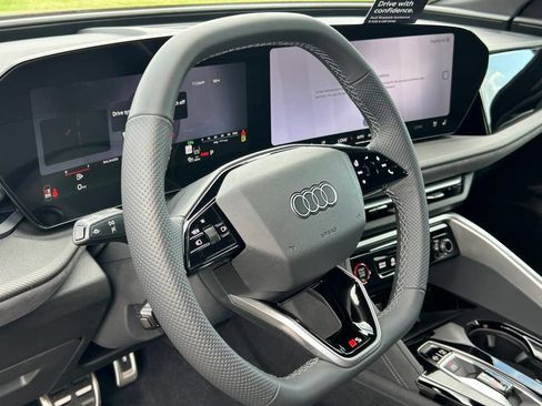 New 2026 Audi SQ5 Premium Plus AWD/4WD image 17