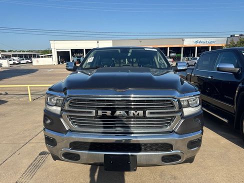 Used 2019 RAM 1500 Laramie AWD/4WD image 2