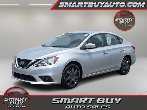 Used 2017 Nissan Sentra S FWD image 1