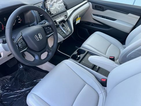 New 2026 Honda Odyssey EX-L image 9