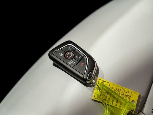 Used 2021 Chevrolet Corvette Stingray Premium Cpe w/ 3LT image 52