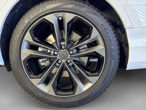 New 2026 Audi Q7 3.0T Premium Plus AWD/4WD image 29
