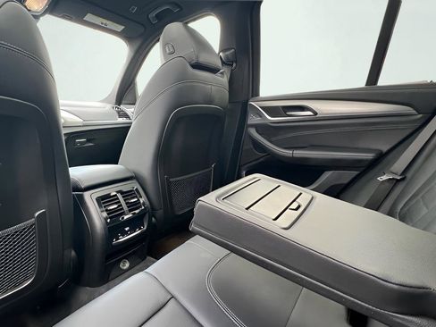 Used 2018 BMW X3 M40i image 19