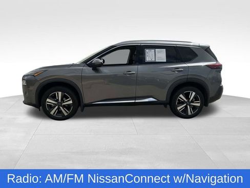 Used 2023 Nissan Rogue SL w/ SL Premium Package image 2