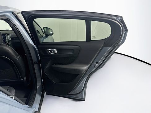 Used 2023 Volvo C40 P8 Recharge Plus AWD/4WD image 32