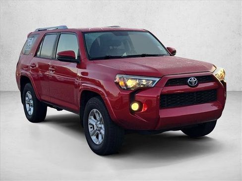 Used 2017 Toyota 4Runner SR5 RWD image 3