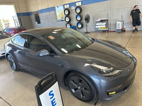 Used 2021 Tesla Model 3 Standard Range Plus RWD image 8