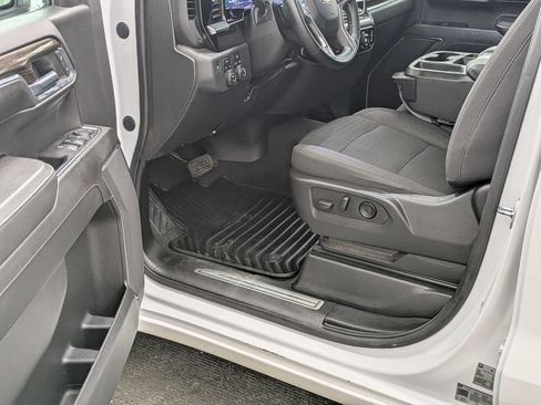 Used 2023 Chevrolet Silverado 1500 LT AWD/4WD image 33
