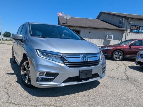Used 2019 Honda Odyssey Touring image 2