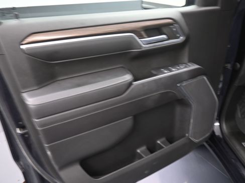 Used 2022 Chevrolet Silverado 1500 RST image 13