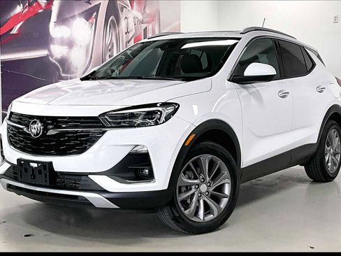 Used 2022 Buick Encore GX Essence w/ Experience Buick Package image 1