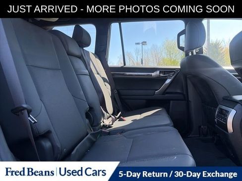 Used 2023 Lexus GX 460 Premium w/ Premium Package AWD/4WD image 16