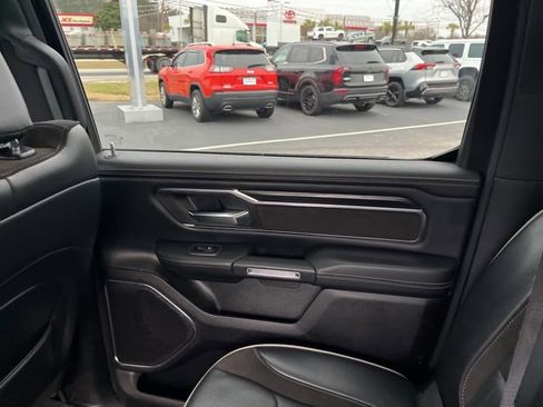 Used 2024 RAM 1500 Laramie image 13