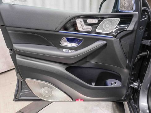 Used 2025 Mercedes-Benz GLS 450 4MATIC image 20