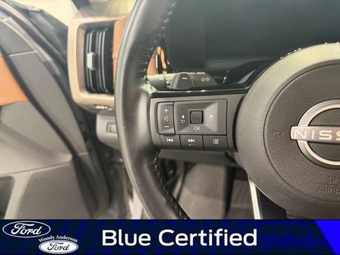 Used 2023 Nissan Pathfinder Platinum AWD/4WD image 11