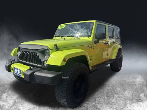 Certified 2016 Jeep Wrangler Unlimited Sahara w/ Connectivity Group image 8
