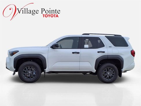 New 2026 Toyota 4Runner SR5 image 2