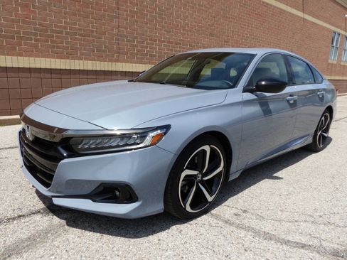 Used 2022 Honda Accord Sport image 7