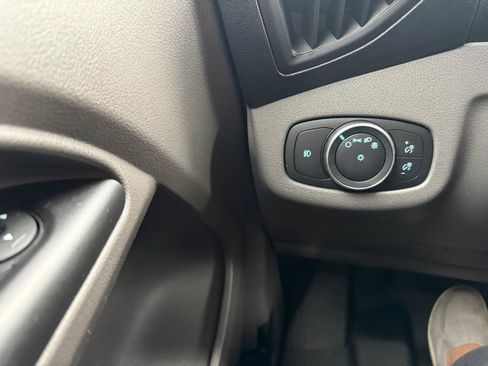 Used 2019 Ford Transit Connect XLT FWD image 10
