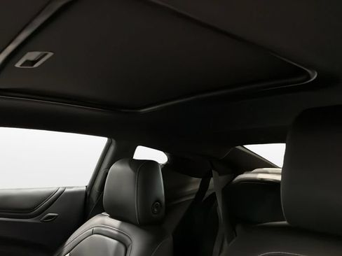 Used 2022 Chevrolet Camaro LT RWD image 33