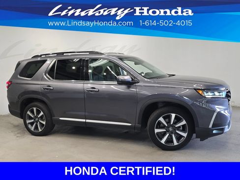 Used 2023 Honda Pilot Touring image 3