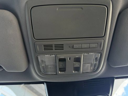 Used 2021 Honda CR-V Touring image 32
