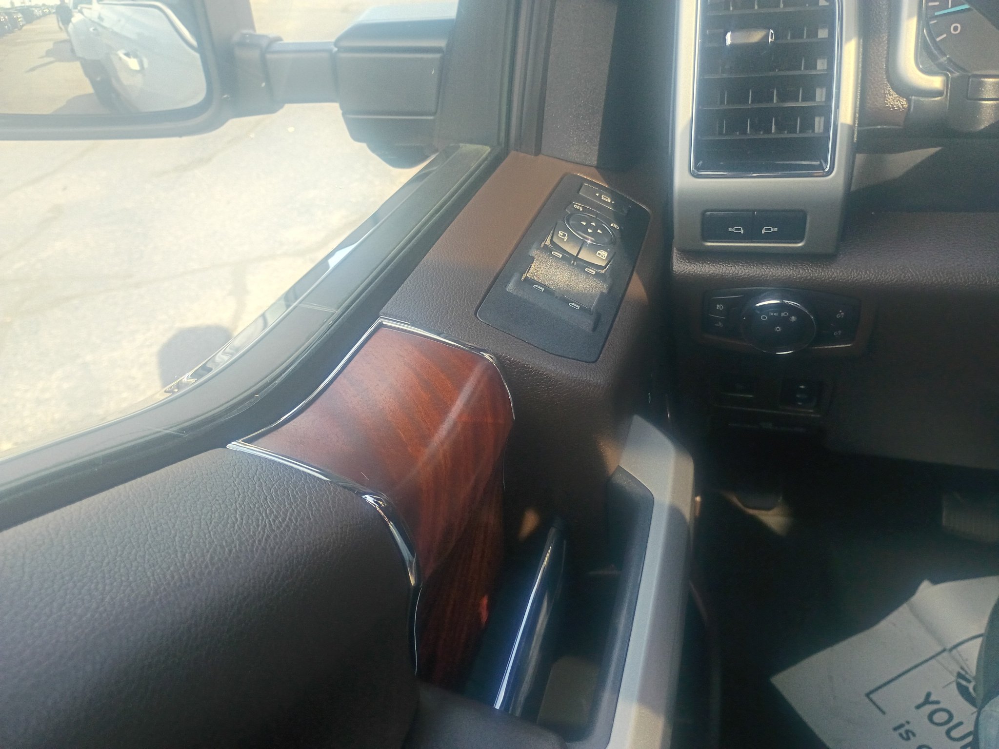 Used 2022 Ford F450 King Ranch w/ King Ranch Ultimate Package AWD/4WD image 19