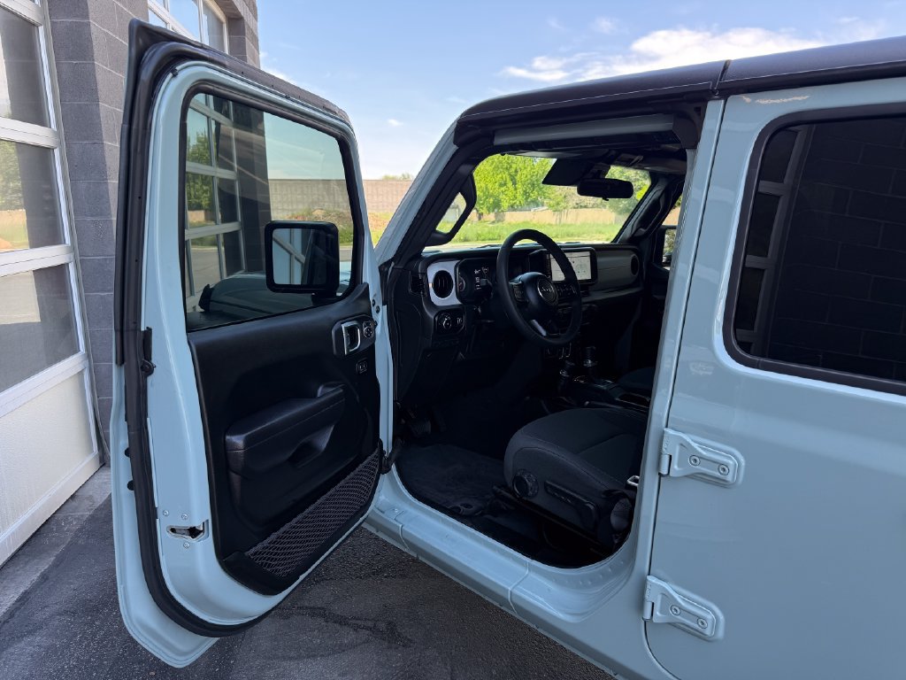 Used 2024 Jeep Wrangler Unlimited Sport AWD/4WD image 16
