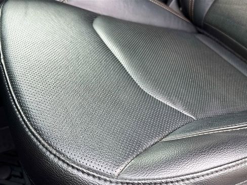 Used 2022 Jeep Compass Limited w/ (RED) Package image 16