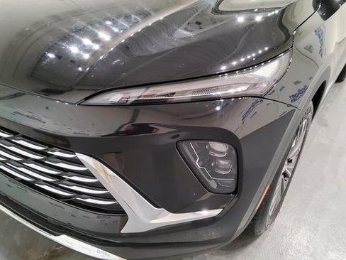 Used 2024 Buick Envision Preferred image 11