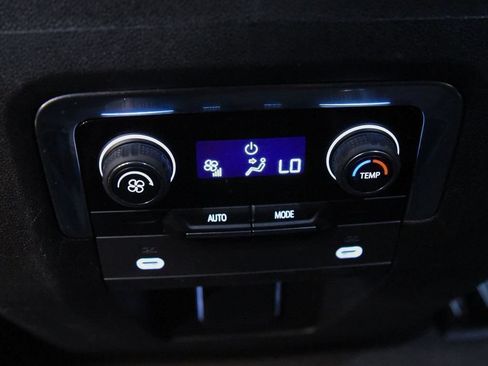 Used 2021 Chevrolet Tahoe Z71 AWD/4WD image 50