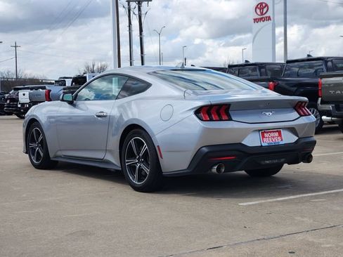 Used 2024 Ford Mustang EcoBoost image 4