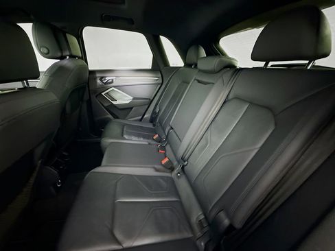 Used 2019 Audi Q3 2.0T Premium Plus image 24