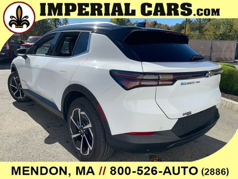 New 2026 Chevrolet Equinox EV LT image 10