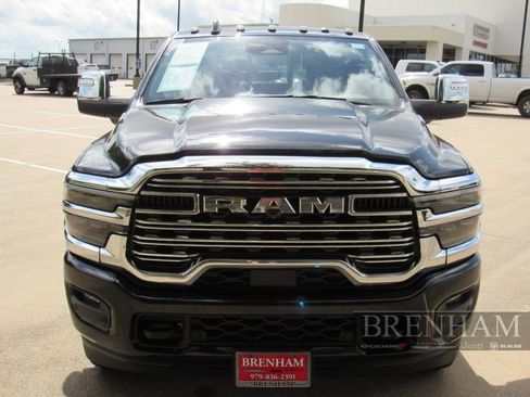Used 2025 RAM 3500 Longhorn AWD/4WD image 9