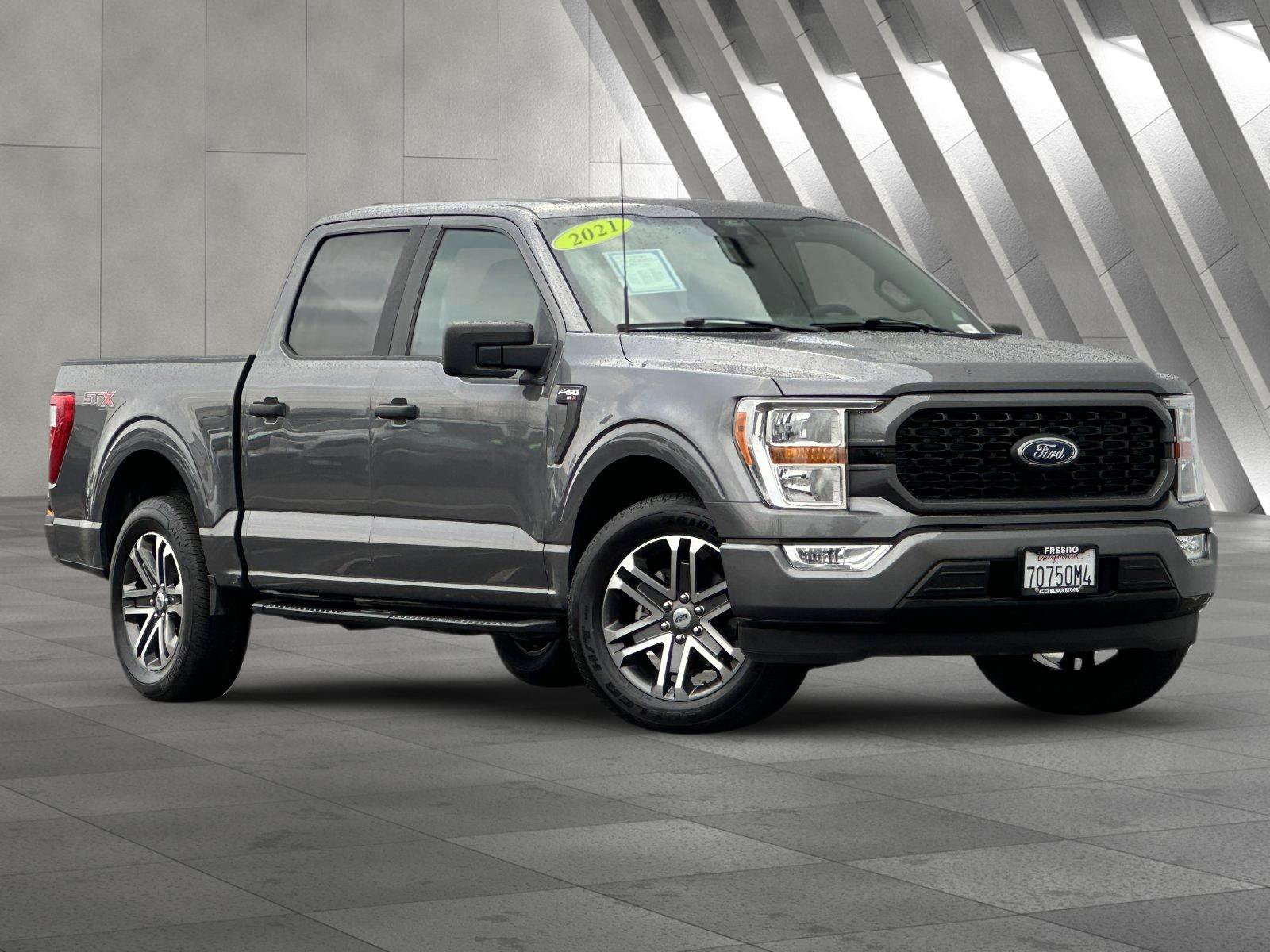 Used 2021 Ford F150 XL w/ STX Appearance Package RWD image 2