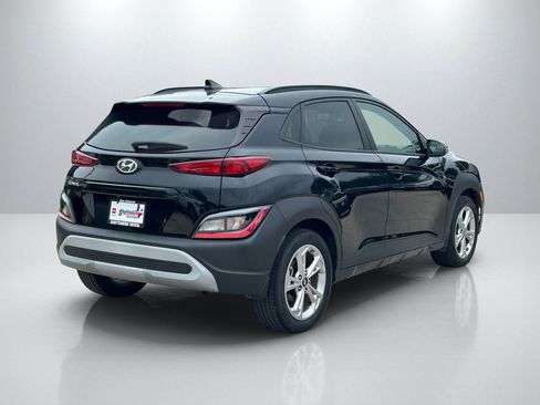 Used 2022 Hyundai Kona SEL w/ Convenience Package FWD image 5