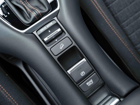 Used 2026 Honda HR-V Sport image 28