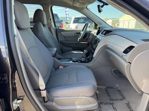 Used 2016 Chevrolet Traverse LT AWD/4WD image 8