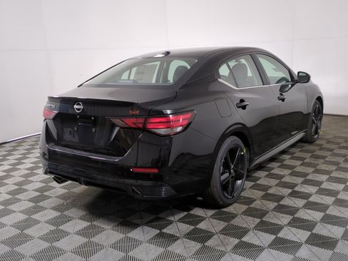 New 2025 Nissan Sentra SR w/ Midnight Edition image 21