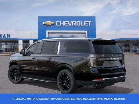 New 2026 Chevrolet Suburban Premier w/ Sun And Tow Package AWD/4WD image 4