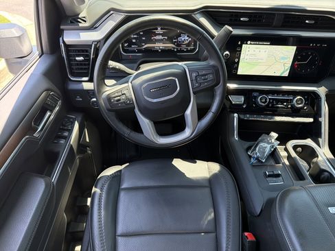 Used 2025 GMC Sierra 2500 Denali w/ Denali Reserve Package AWD/4WD image 30