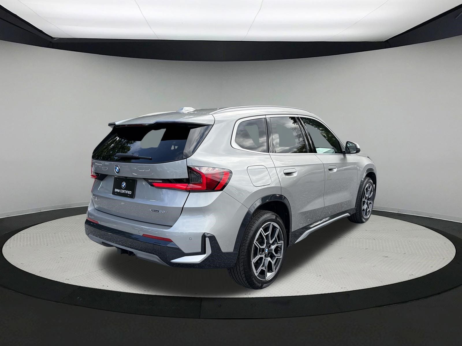 Certified 2024 BMW X1 xDrive28i w/ Convenience Package AWD/4WD image 6