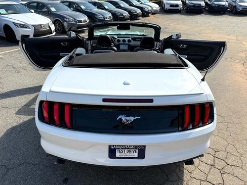 Used 2016 Ford Mustang Premium RWD image 5