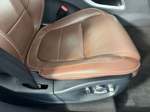 Used 2018 Jaguar F-PACE S image 34