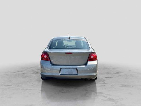 Used 2013 Dodge Avenger SE FWD image 4