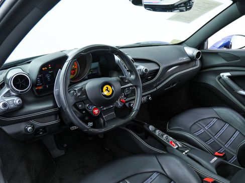 Certified 2021 Ferrari F8 Tributo image 2