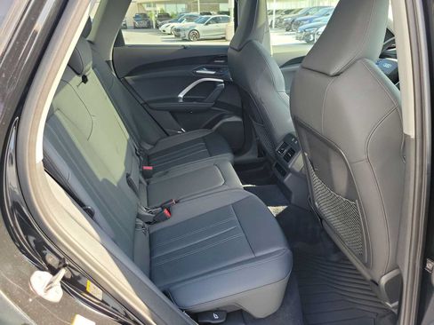 Certified 2025 Audi Q5 Premium Plus w/ Premium Plus AWD/4WD image 20