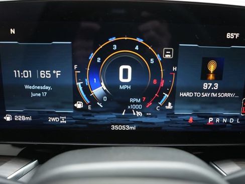 Used 2025 Chevrolet Tahoe Premier AWD/4WD image 30