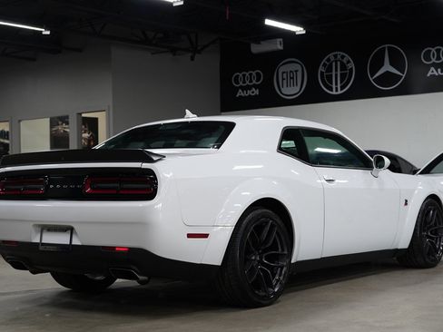 Used 2019 Dodge Challenger R/T Scat Pack RWD image 4